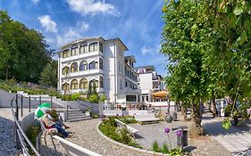 Haus am Meer Sellin App 5 und 6 by Meine Ferienzeit